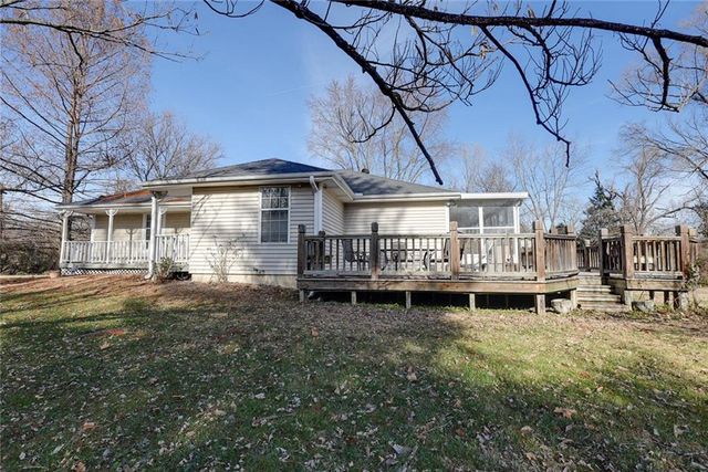 1225 Berry Road, Independence, MO 64057