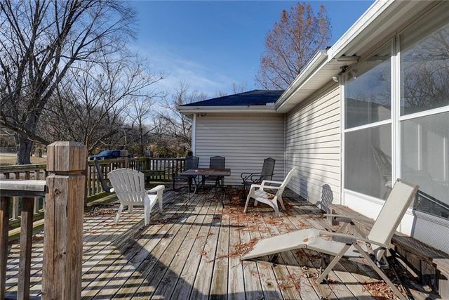 1225 Berry Road, Independence, MO 64057