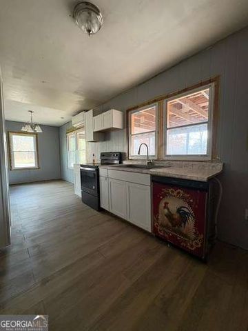 62 Pleasant Hill Road, Murphy, NC 28906