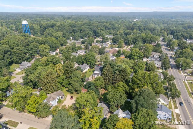 521 Trowbridge Street, Allegan, MI 49010