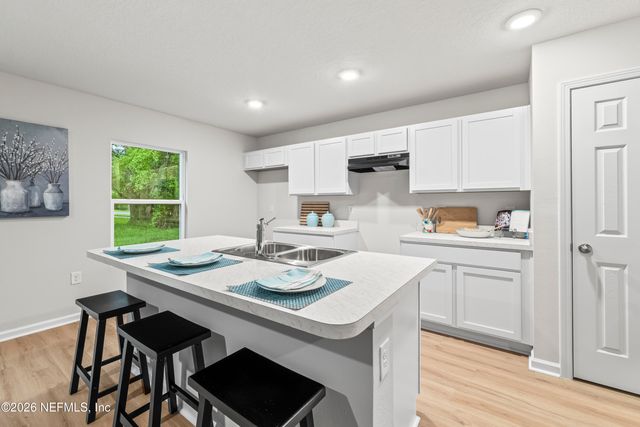 7769 CALVIN Street, Jacksonville, FL 32208
