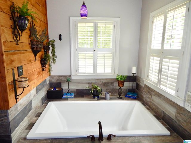 284 JONES ROAD, Anniston, AL 36207