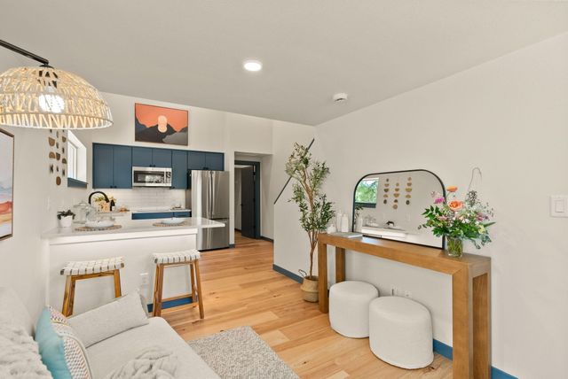 1401 NE 10th Street, Bend, OR 97701