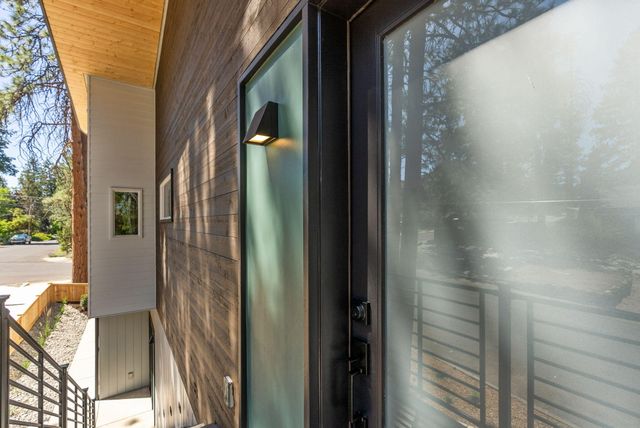 1401 NE 10th Street, Bend, OR 97701