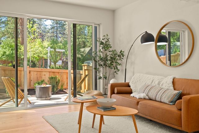 1401 NE 10th Street, Bend, OR 97701