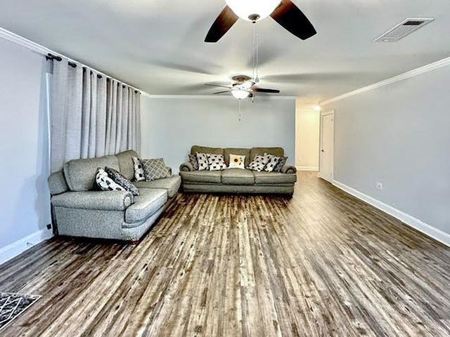 515 Douglas Dr, Houma, LA 70364