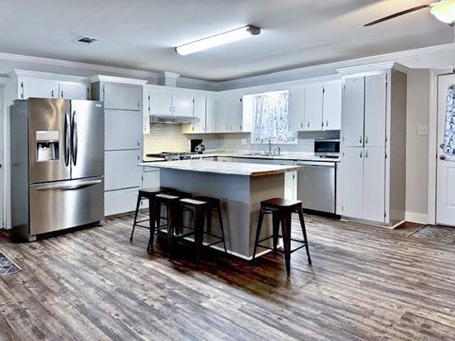 515 Douglas Dr, Houma, LA 70364