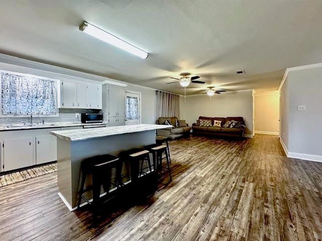 515 Douglas Dr, Houma, LA 70364