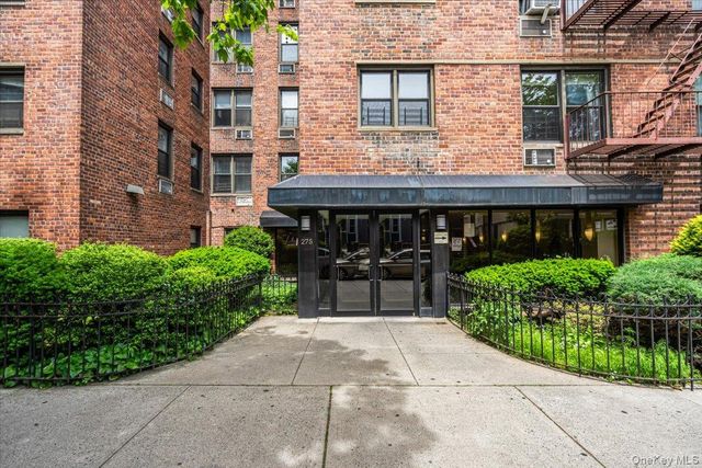 275 Webster Avenue 4i, Brooklyn, NY 11230