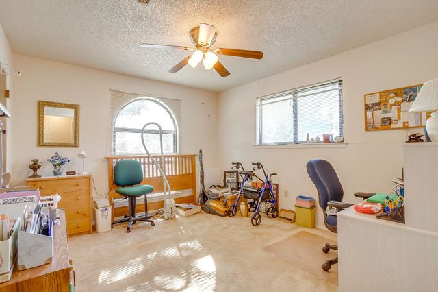 206 Laura Drive, Burleson, TX 76028