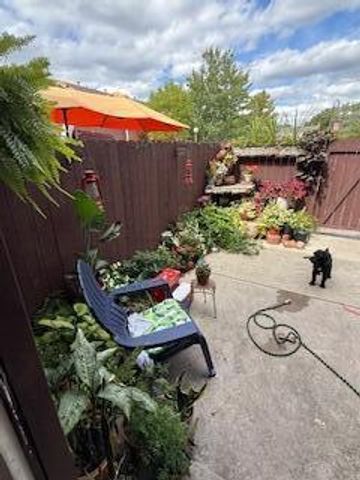 1883 Willoway Circle N, Columbus, OH 43220