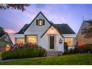 4526 Ne OREGON St, Portland, OR 97213