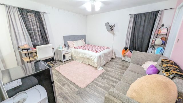 916 W 7th Ave, Emporia, KS 66801