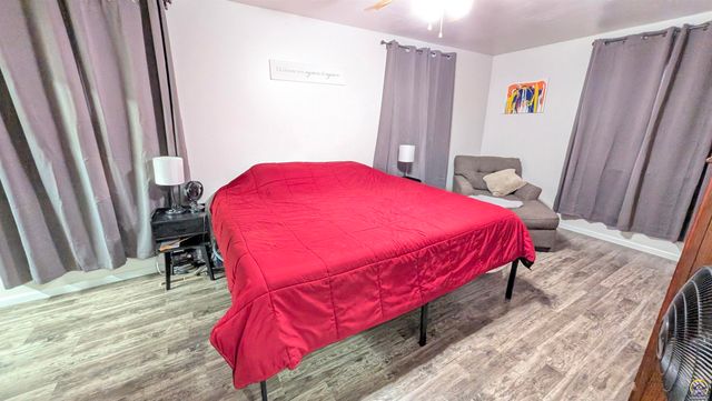 916 W 7th Ave, Emporia, KS 66801