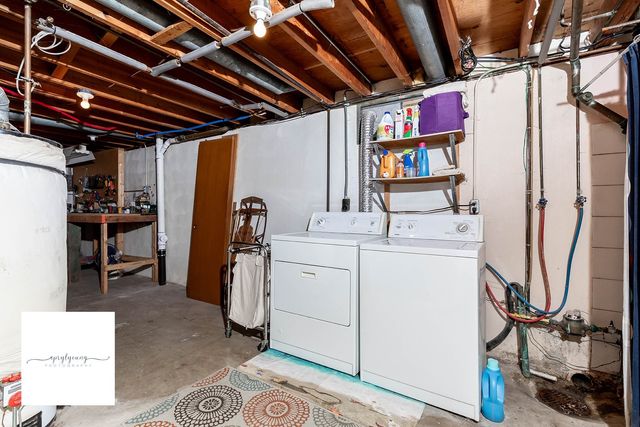 6404 Meredith Drive, Urbandale, IA 50322