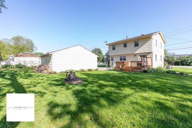 6404 Meredith Drive, Urbandale, IA 50322