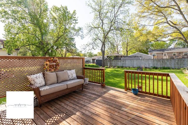 6404 Meredith Drive, Urbandale, IA 50322