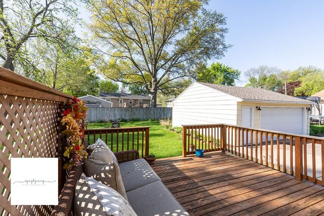 6404 Meredith Drive, Urbandale, IA 50322