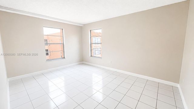 7345 W 4th Avenue 402, Hialeah, FL 33014