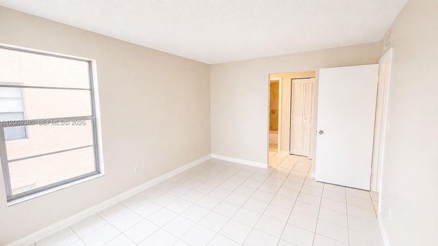 7345 W 4th Avenue 402, Hialeah, FL 33014