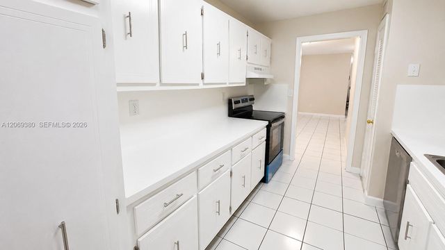7345 W 4th Avenue 402, Hialeah, FL 33014