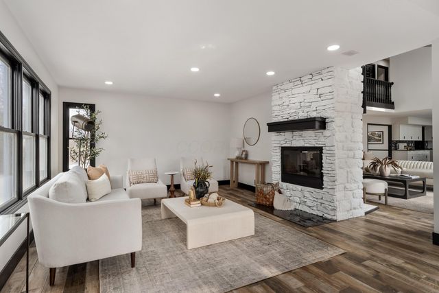 9044 Esin Court, Powell, OH 43065