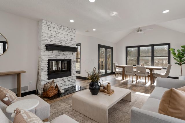 9044 Esin Court, Powell, OH 43065