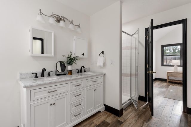 9044 Esin Court, Powell, OH 43065