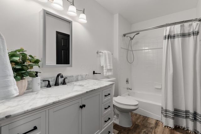 9044 Esin Court, Powell, OH 43065