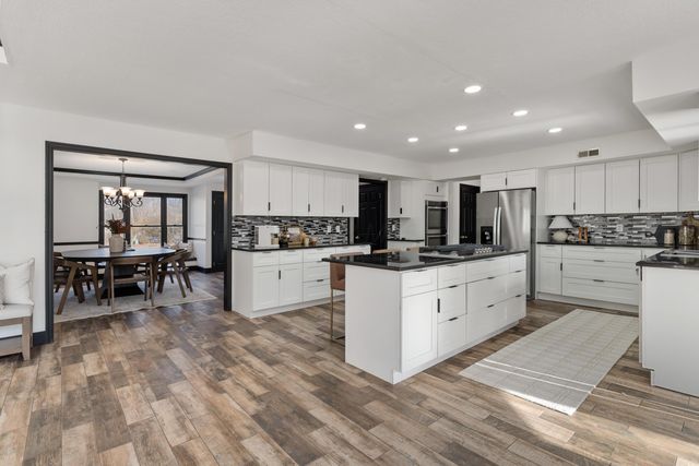 9044 Esin Court, Powell, OH 43065