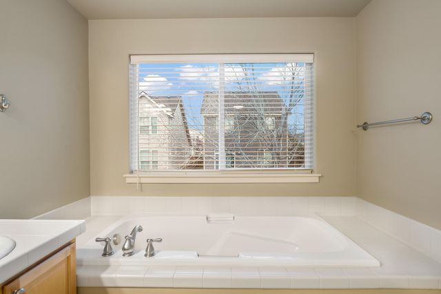 63020 NE Amherst Place, Bend, OR 97701