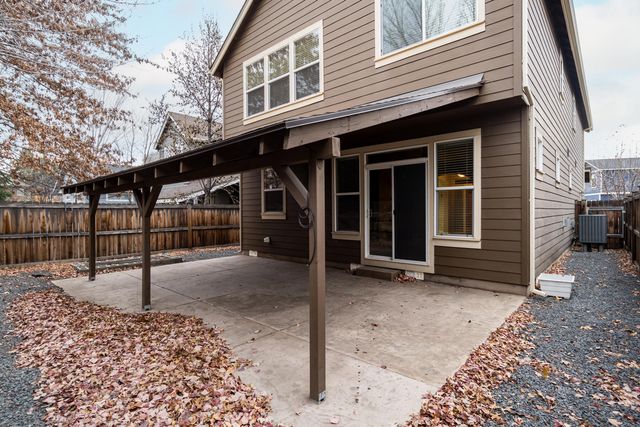 63020 NE Amherst Place, Bend, OR 97701