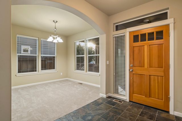 63020 NE Amherst Place, Bend, OR 97701