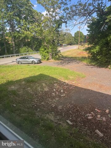 1650 SKINNERS TURN RD, Owings, MD 20736