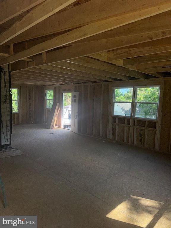 Image 53 of property listing at 1650 SKINNERS TURN RD, Owings, MD 20736