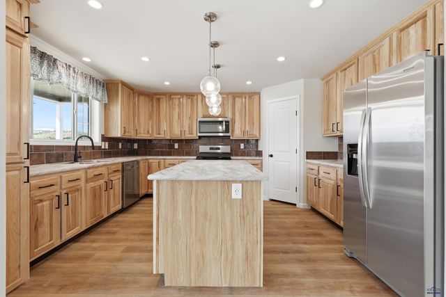 1661.125 E PHILADELPHIA, Rapid City, SD 57701
