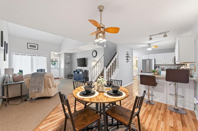 7018 49th Street N, Oakdale, MN 55128