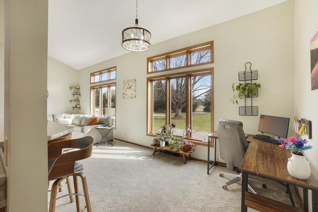 1485 N Riverline DRIVE, Oconomowoc, WI 53066