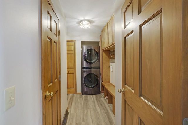 1485 N Riverline DRIVE, Oconomowoc, WI 53066