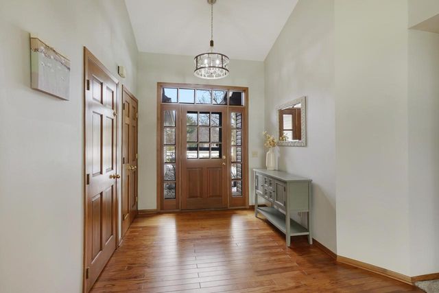 1485 N Riverline DRIVE, Oconomowoc, WI 53066