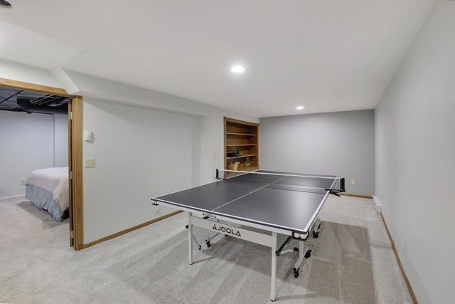 1485 N Riverline DRIVE, Oconomowoc, WI 53066