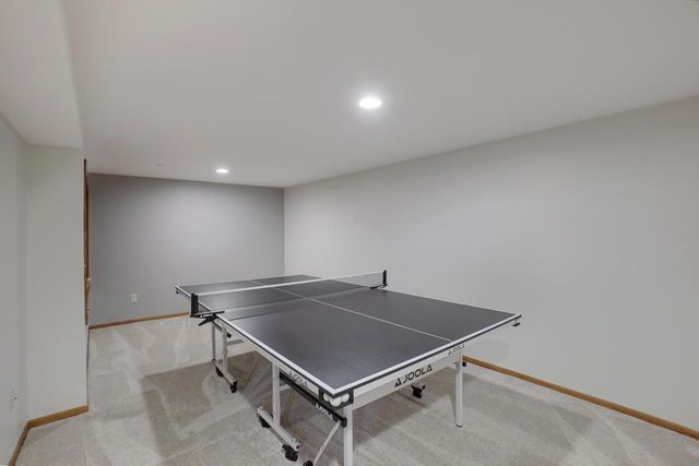 1485 N Riverline DRIVE, Oconomowoc, WI 53066