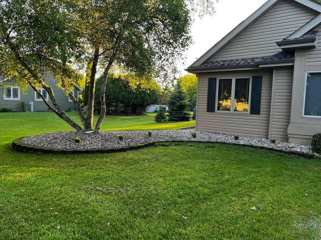 1485 N Riverline DRIVE, Oconomowoc, WI 53066