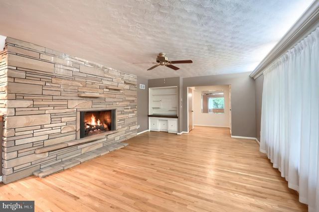 2850 IRONSTONE HILL RD, York, PA 17403