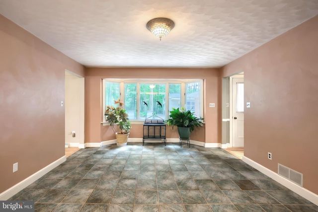2850 IRONSTONE HILL RD, York, PA 17403