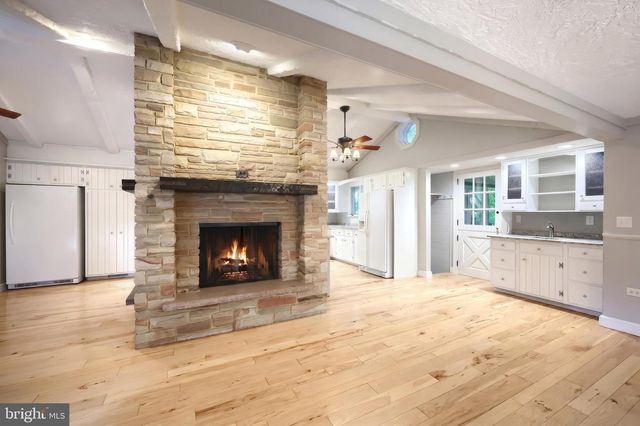 2850 IRONSTONE HILL RD, York, PA 17403