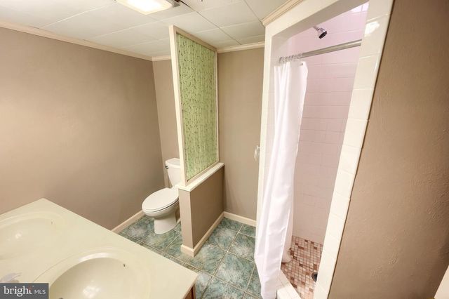 2850 IRONSTONE HILL RD, York, PA 17403