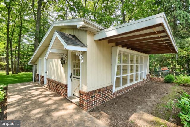 2850 IRONSTONE HILL RD, York, PA 17403