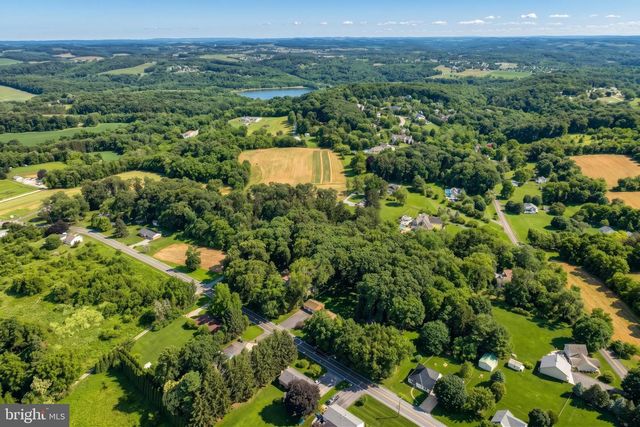 2850 IRONSTONE HILL RD, York, PA 17403