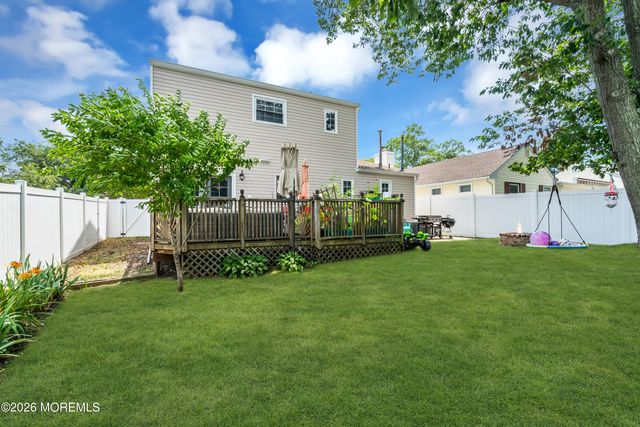 341 17th Avenue, Brick, NJ 08724
